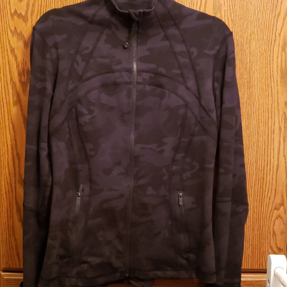 LULULEMON DEFINE JACKET